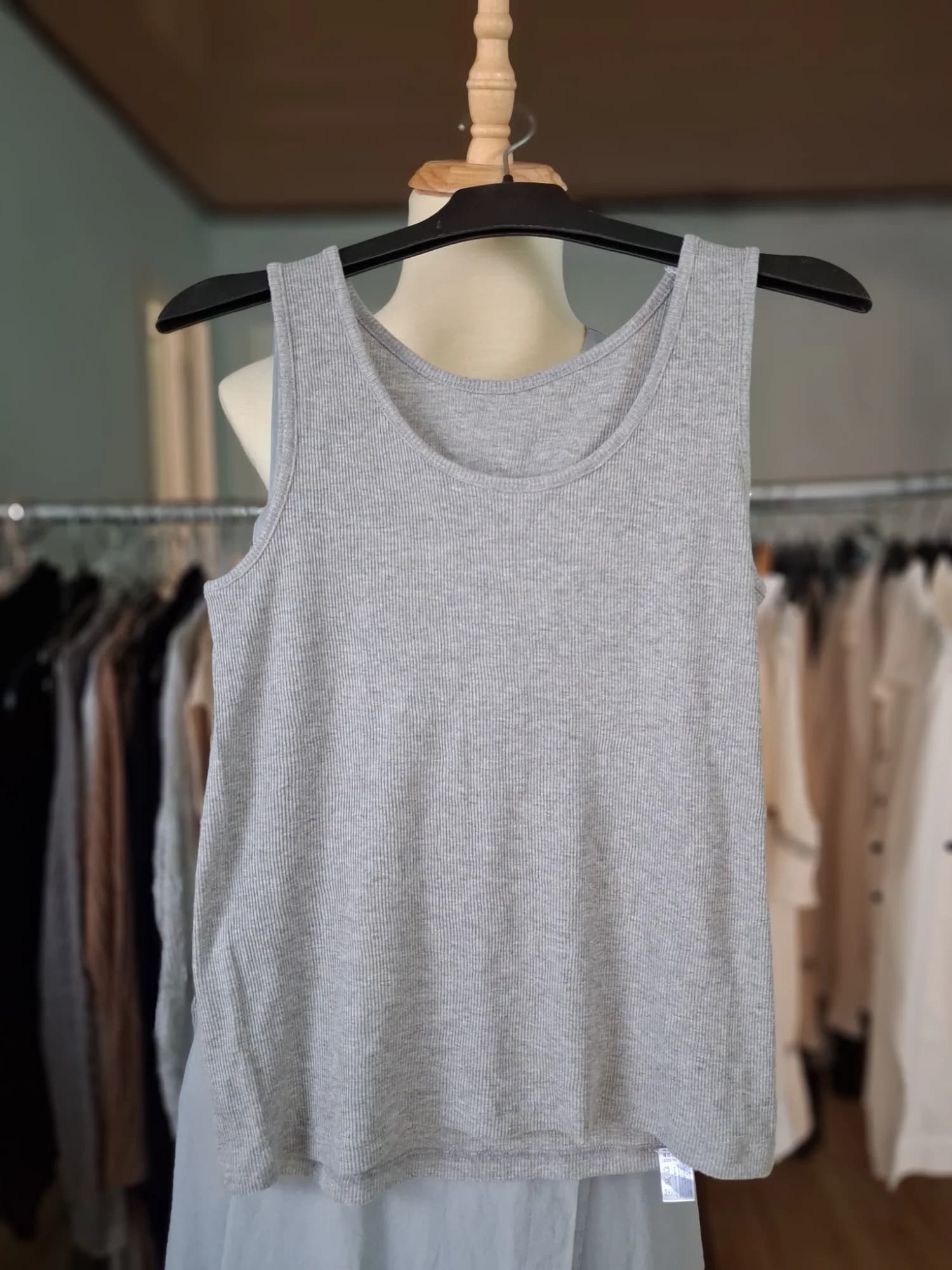 Áo ba lỗ dệt tăm basic THEORIA